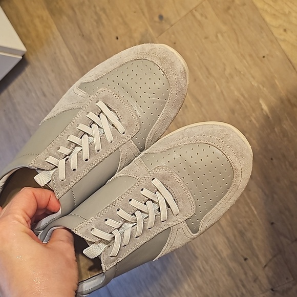 Vionic Karigan Classic Leather Sneakers Shoes grey 7 - Picture 4 of 12